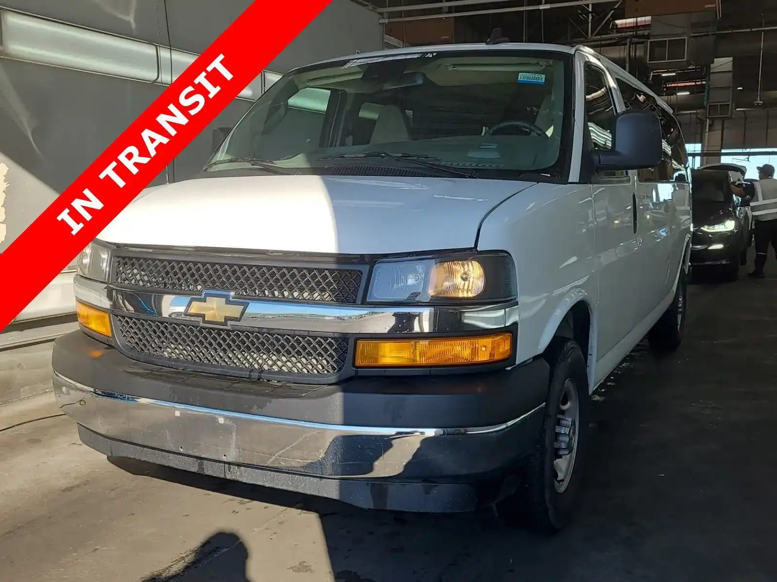 2024 Chevrolet Express 3500 LT Extended's photo