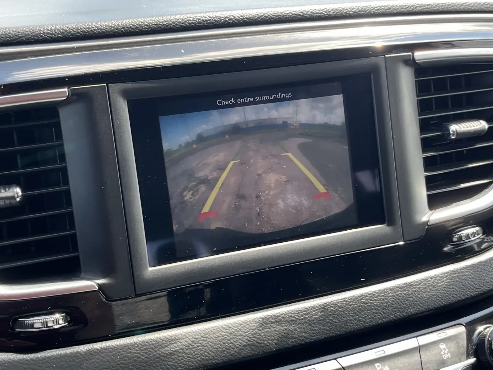 2020 Chrysler Pacifica Touring L photo 5