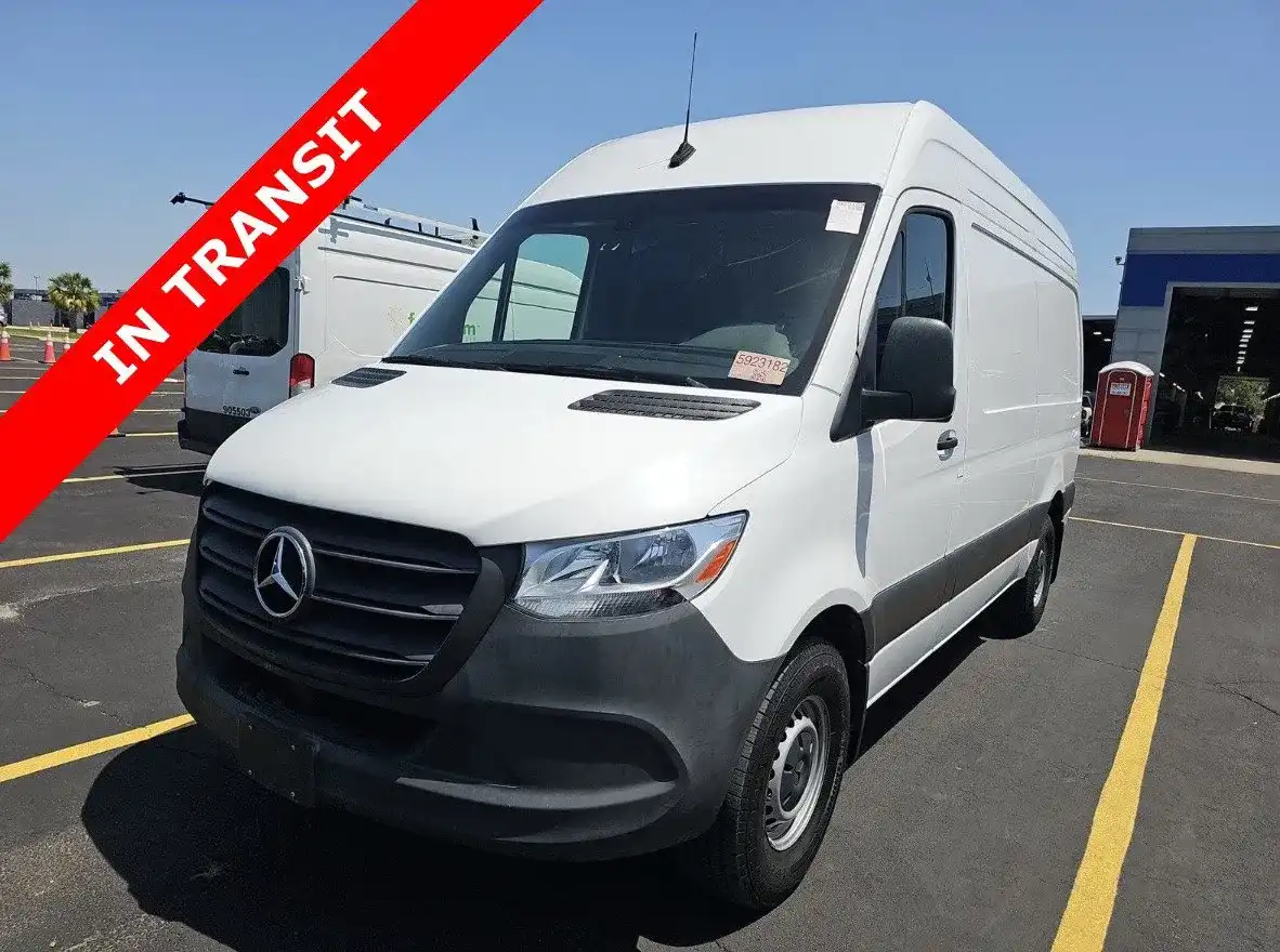 2024 Mercedes-Benz Sprinter 2500 144 WB's photo