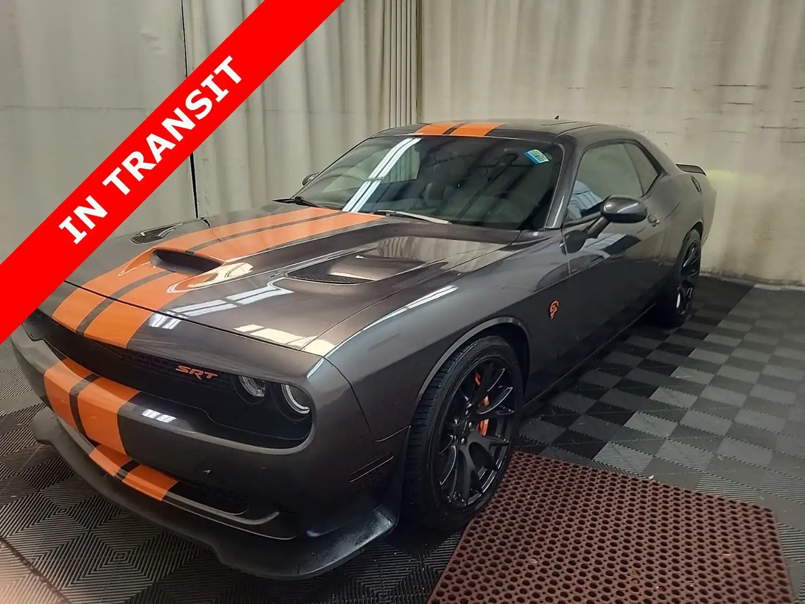 2016 Dodge Challenger SRT Hellcat's photo