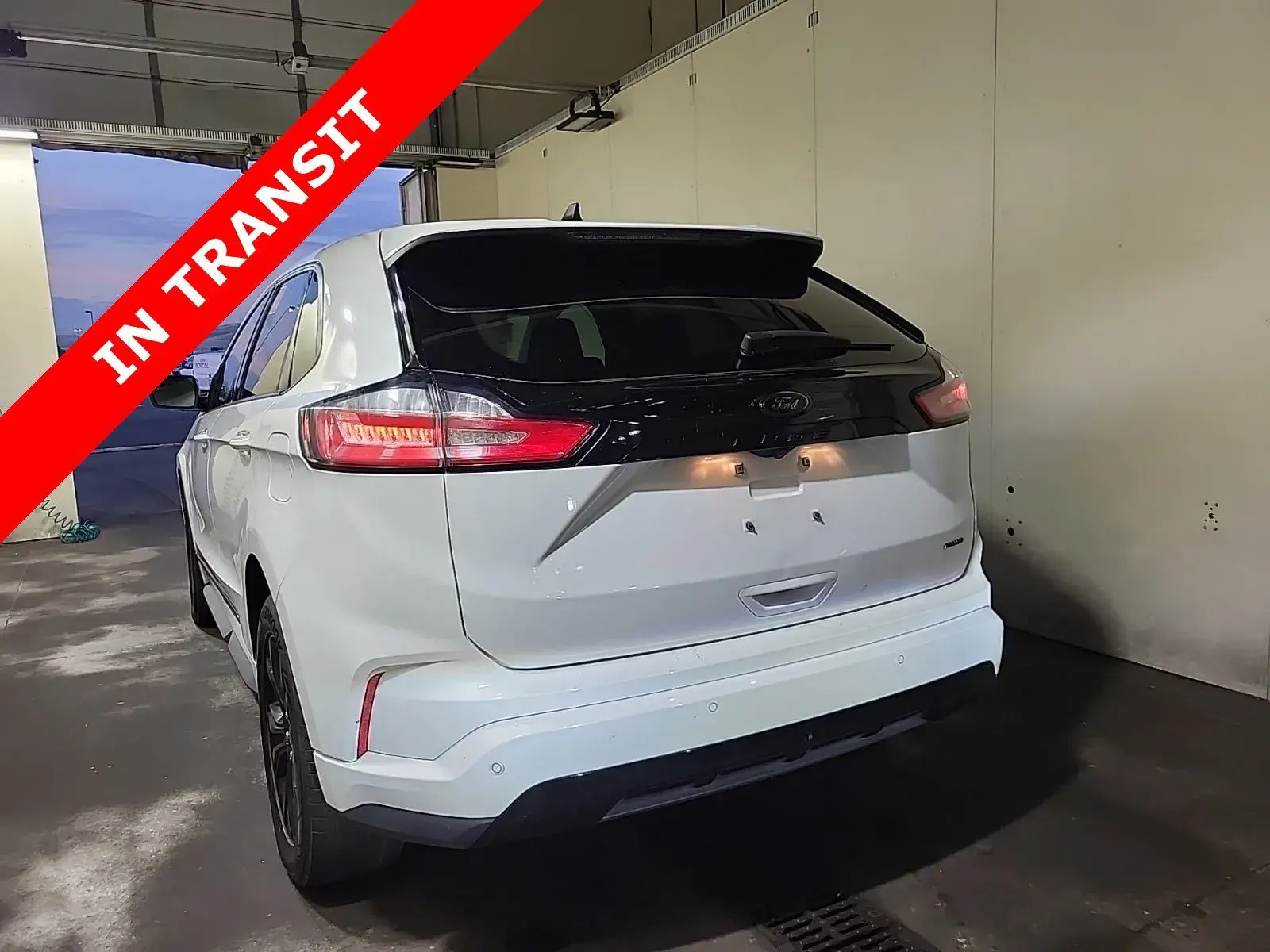 2023 Ford Edge SE AWD photo 3