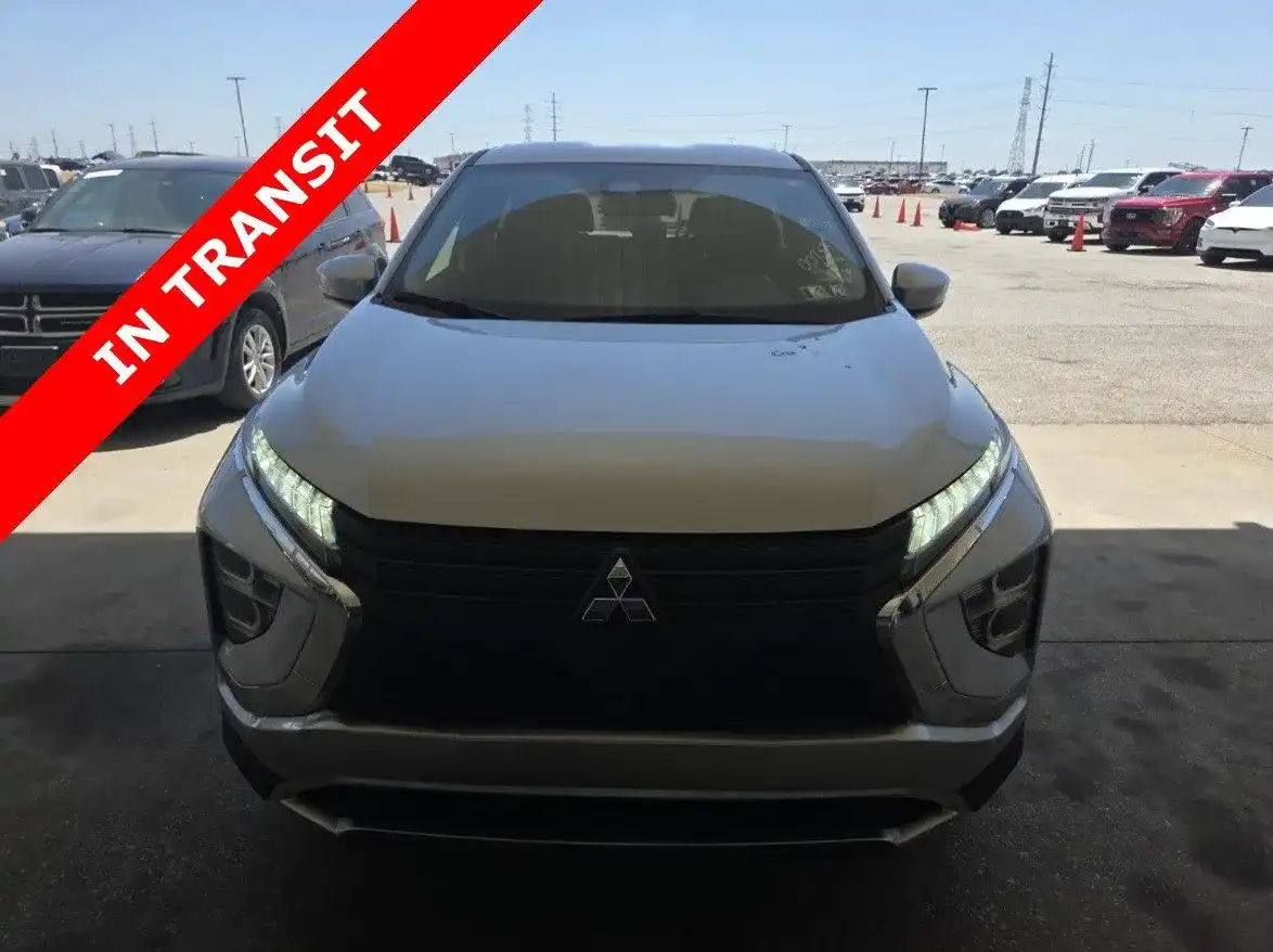 2022 Mitsubishi Eclipse Cross SE S-AWC's photo