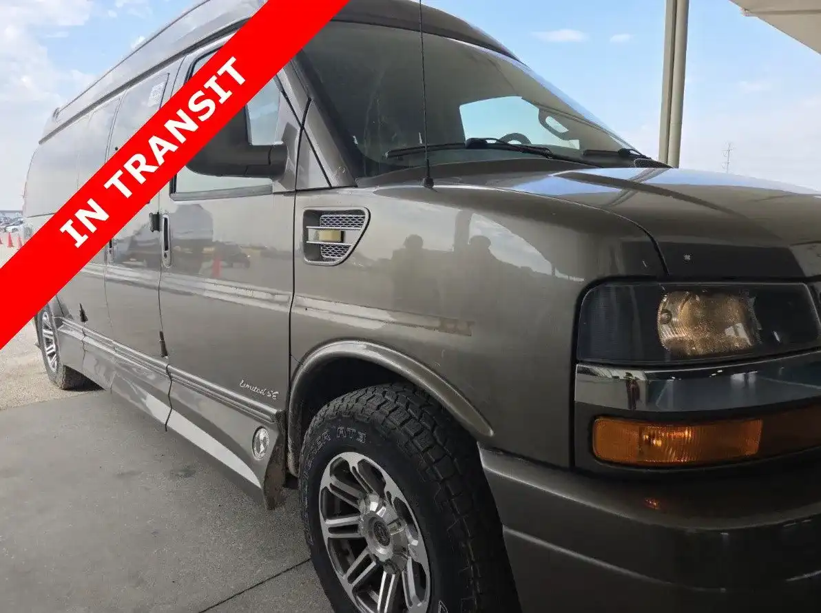 2021 Chevrolet Express LS 3500 Extended's photo