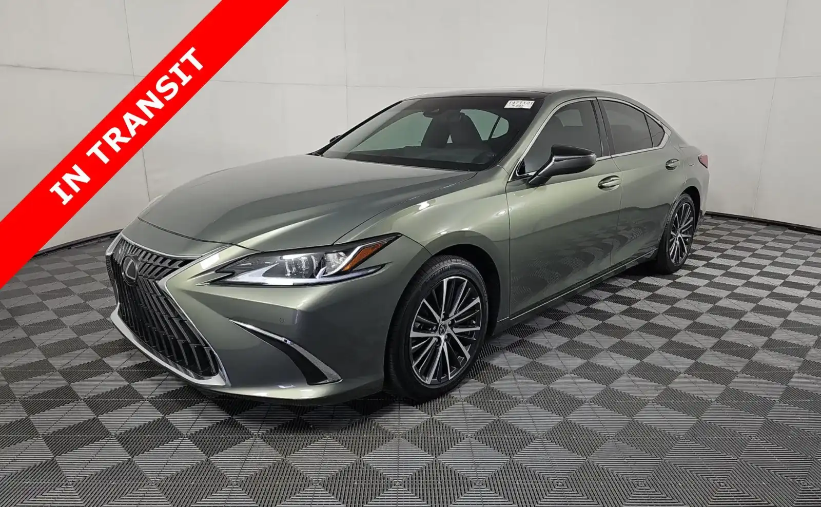 2025 Lexus ES 350 350's photo
