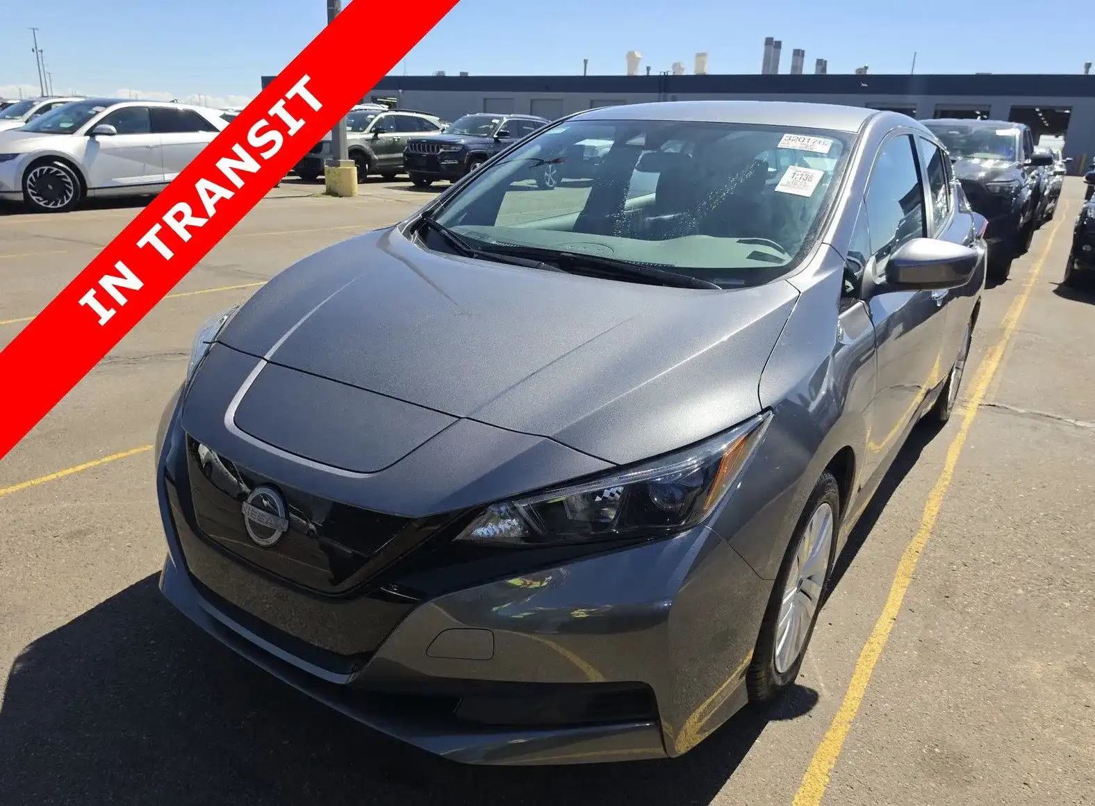 2025 Nissan Leaf S's photo