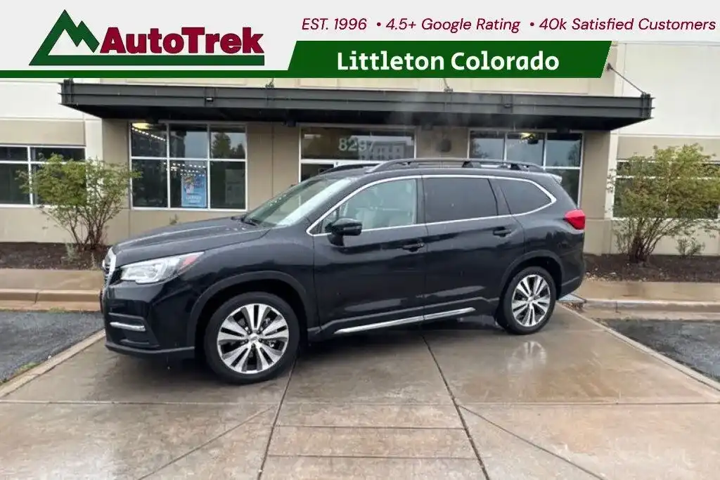 2022 Subaru Ascent Limited 8 Passenger's photo