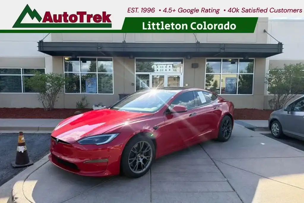 2022 Tesla Model S Plaid's photo