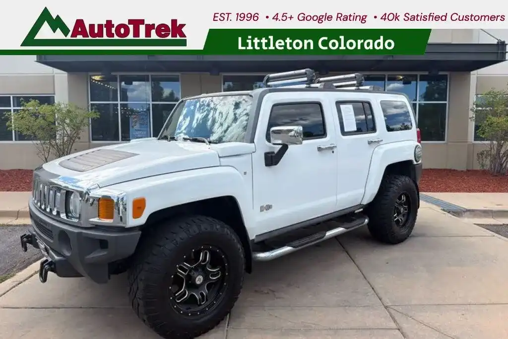 2006 Hummer H3 SUV's photo