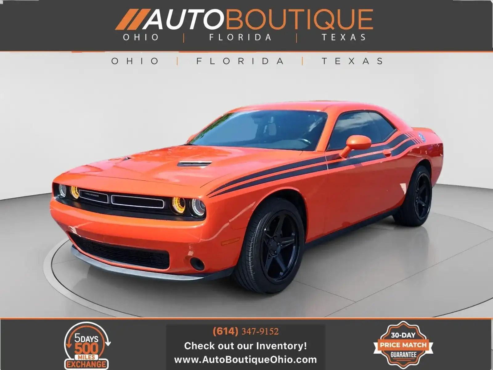 2019 Dodge Challenger SXT Auto's photo