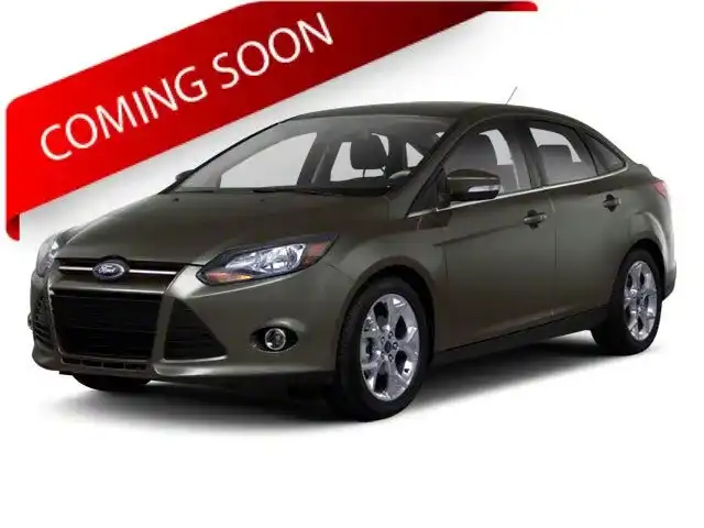 2013 Ford Focus Sedan SE's photo
