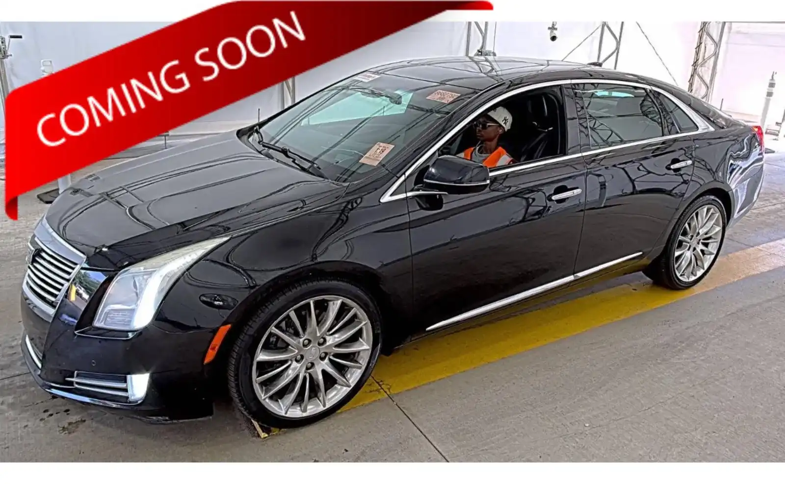 2016 Cadillac XTS 3.6L AWD Platinum Collection's photo