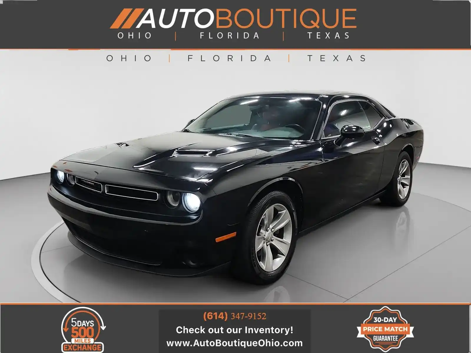 2016 Dodge Challenger SXT's photo