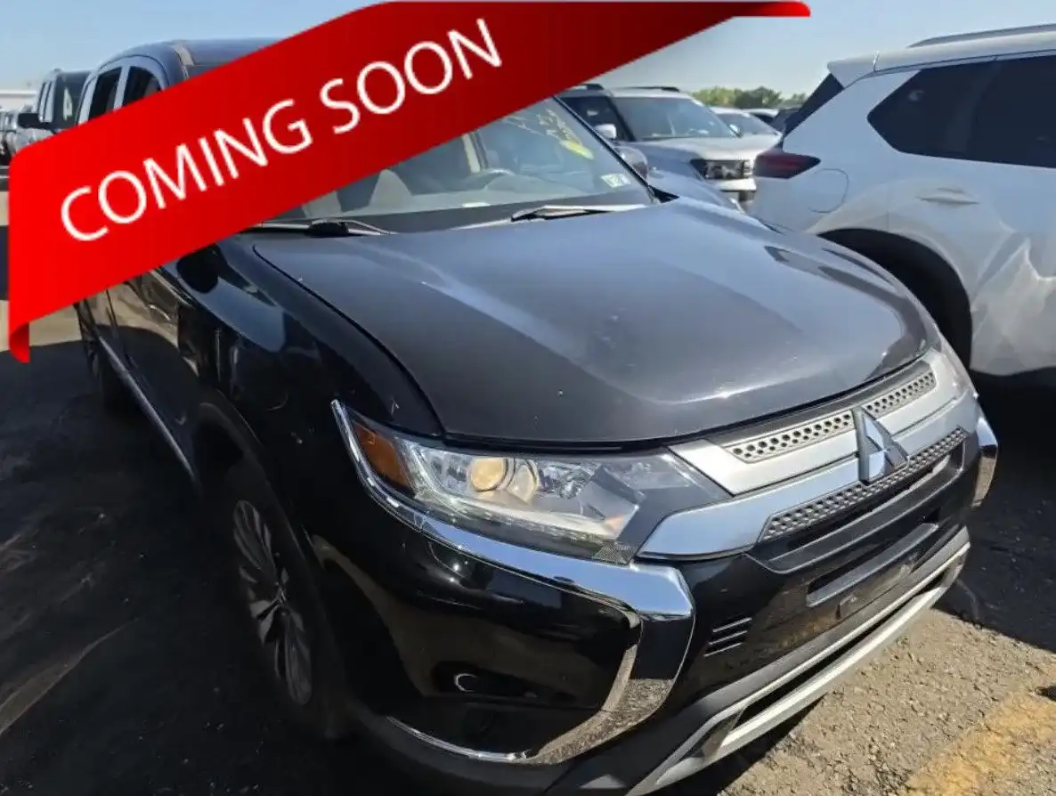 2020 Mitsubishi Outlander ES S-AWC's photo