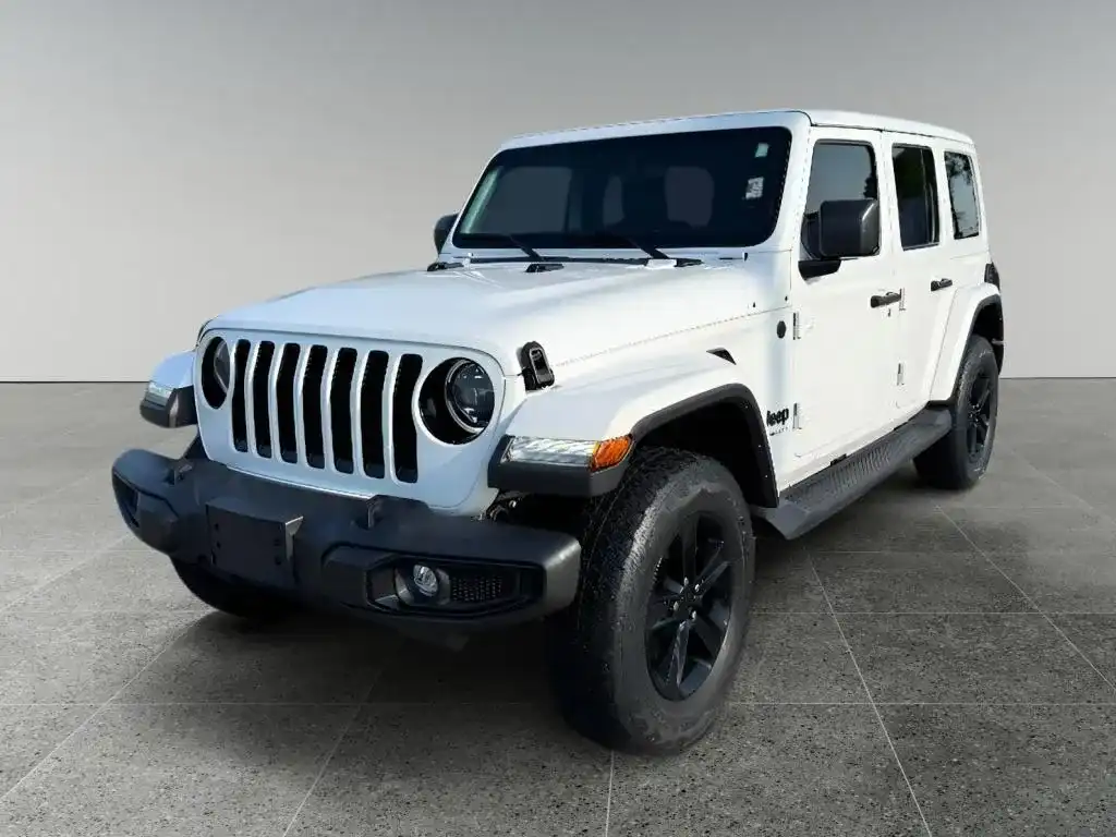 2023 Jeep Wrangler Sahara Altitude's photo