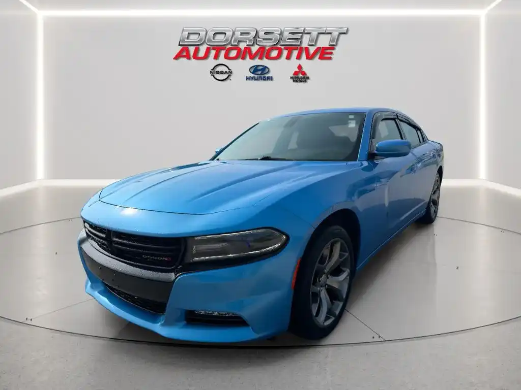 2016 Dodge Charger SXT's photo