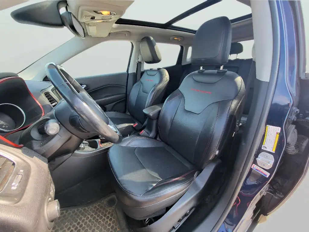 2018 Jeep Compass Trailhawk 4X4 photo 3