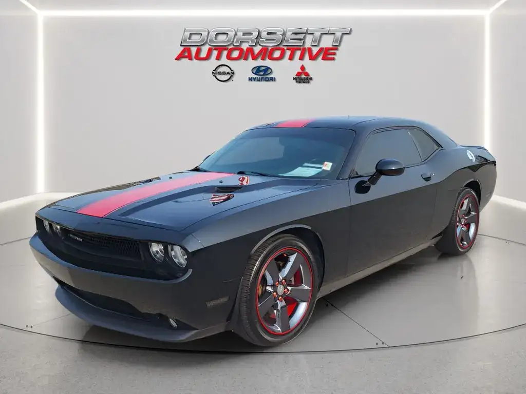 2012 Dodge Challenger SXT's photo
