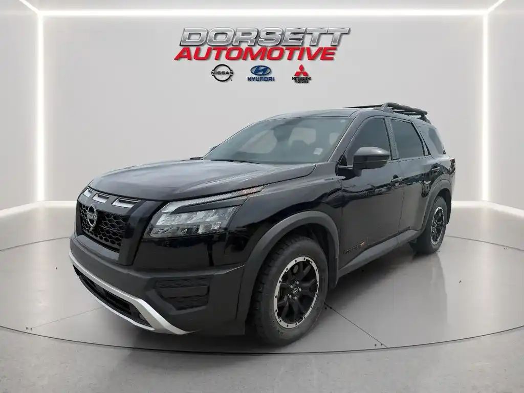 2023 Nissan Pathfinder SV 4WD's photo