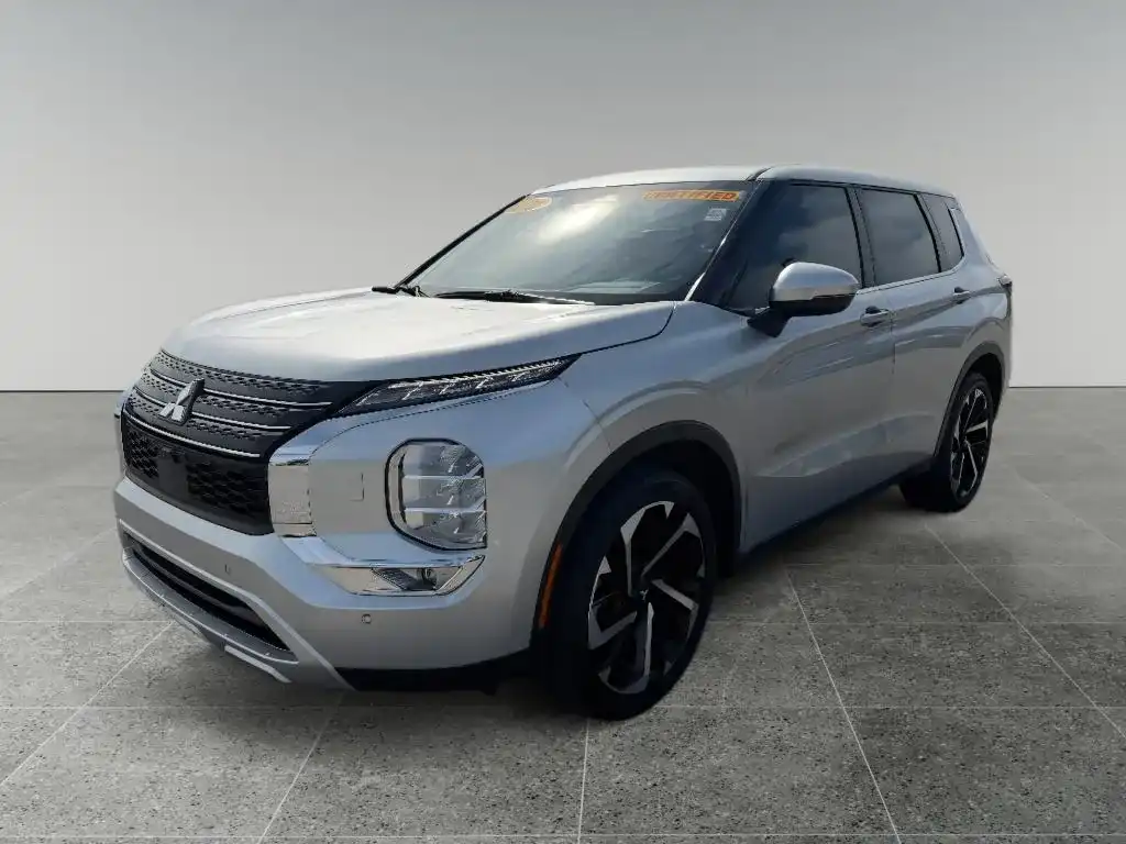 2022 Mitsubishi Outlander SE S-AWC's photo