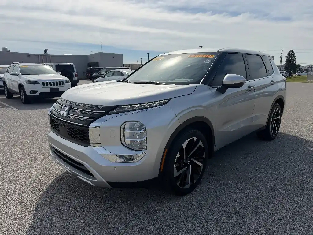 2022 Mitsubishi Outlander SE S-AWC's photo