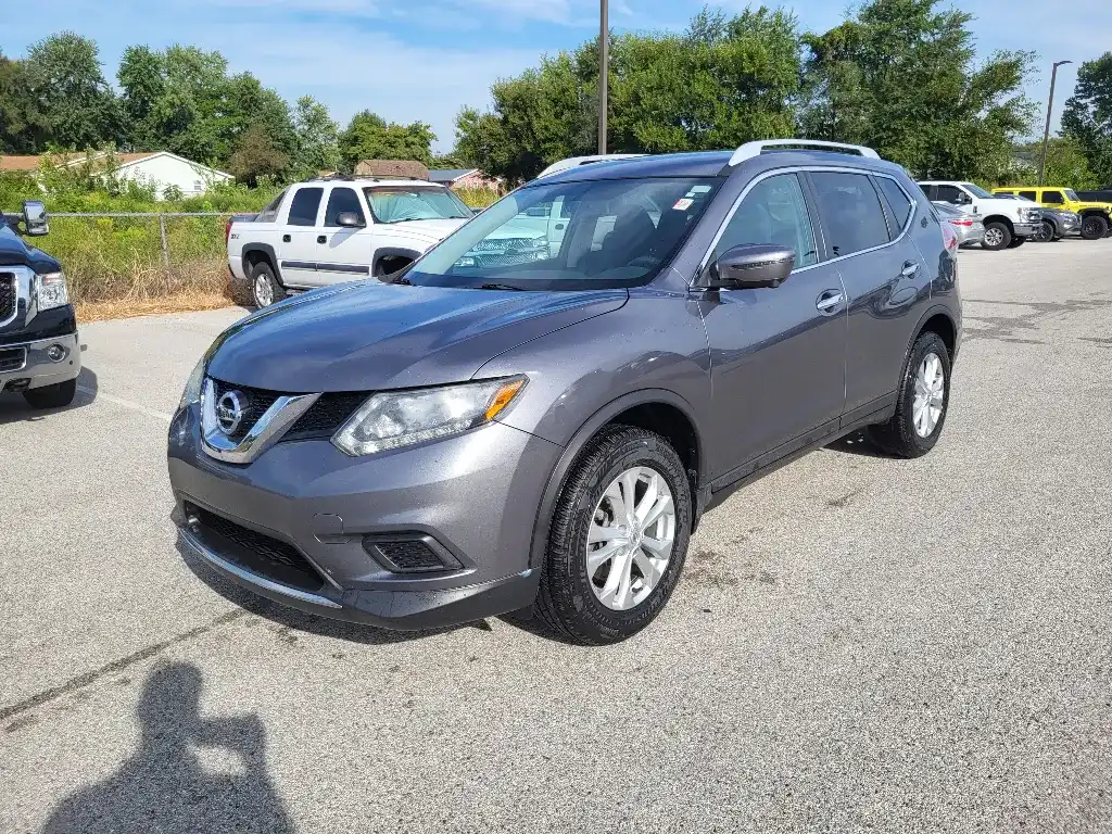 2016 Nissan Rogue SV AWD's photo