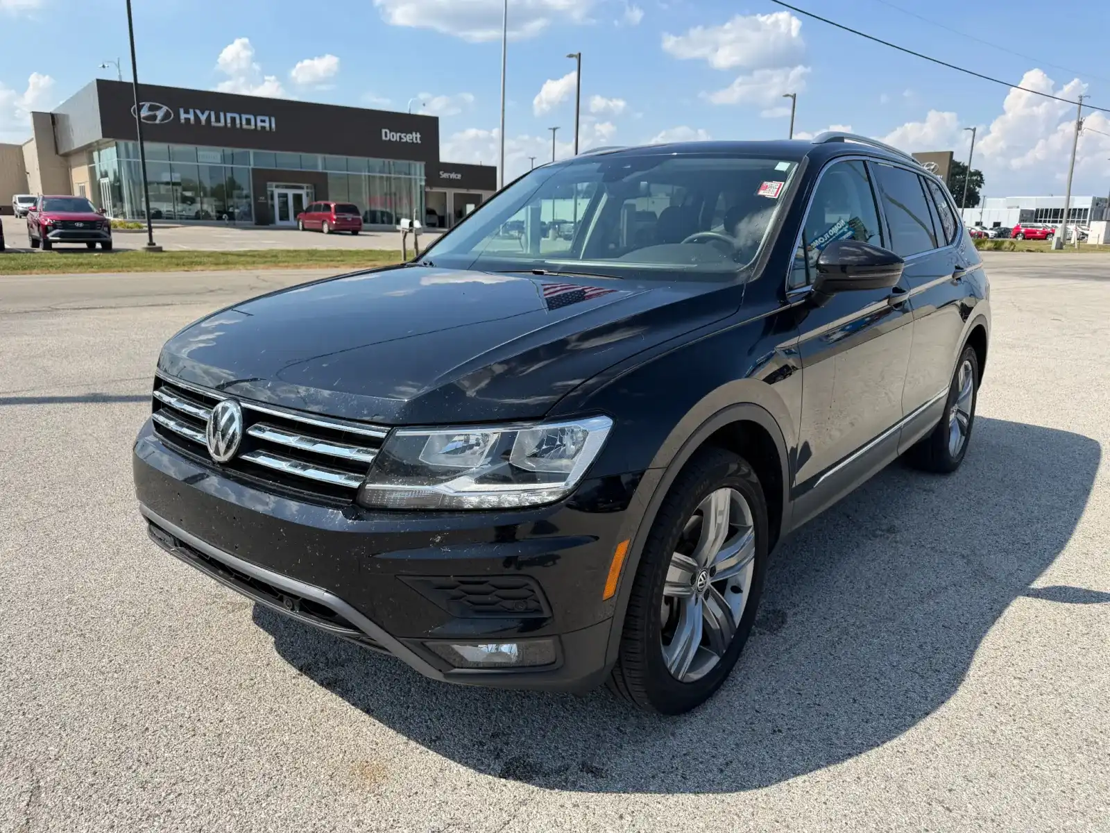 2021 Volkswagen Tiguan 2.0T SEL 4Motion's photo