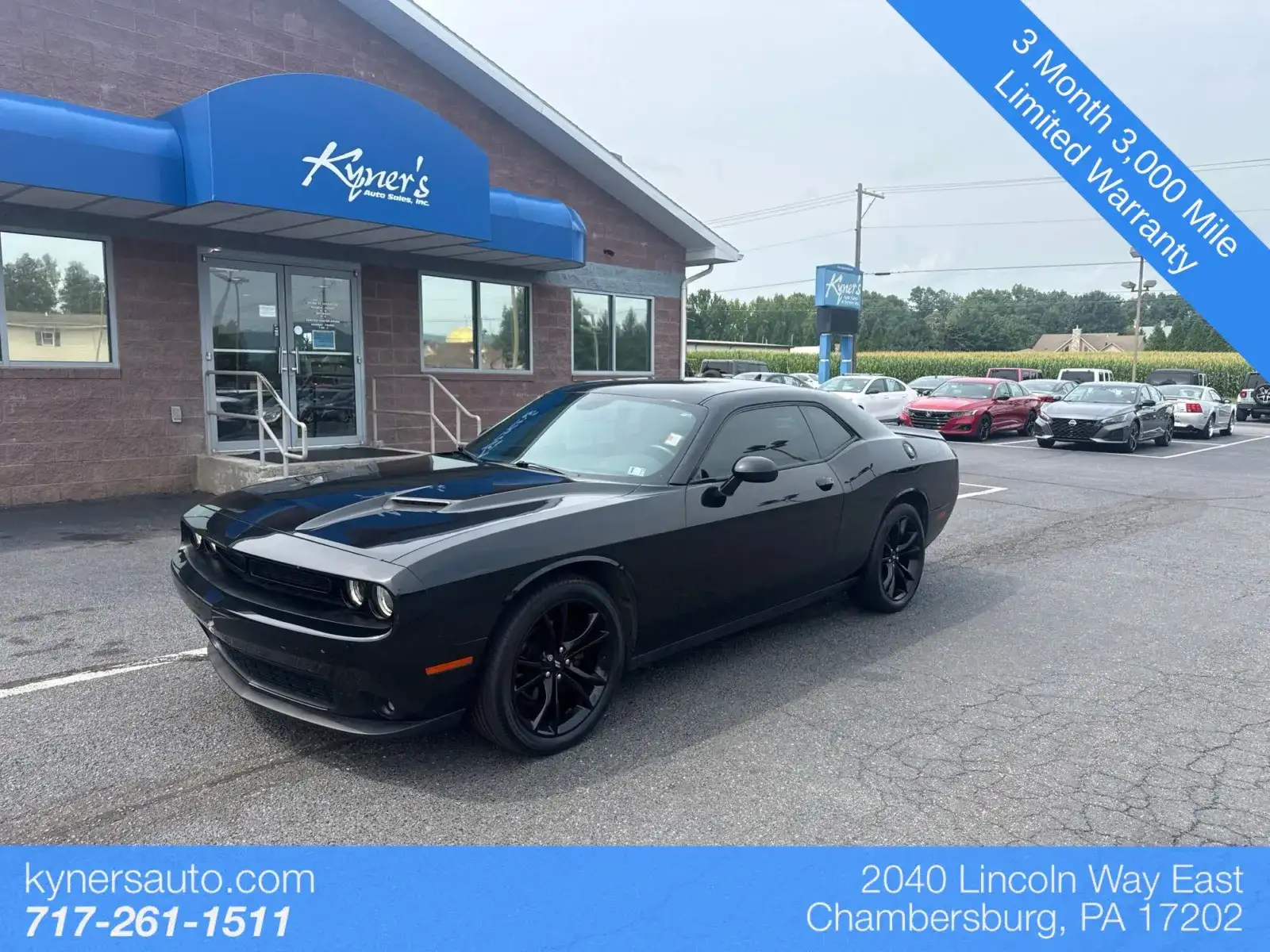 2017 Dodge Challenger SXT's photo