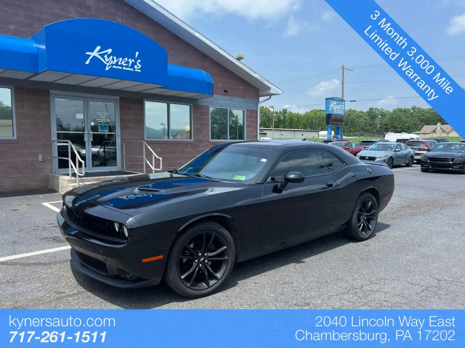 2017 Dodge Challenger SXT's photo