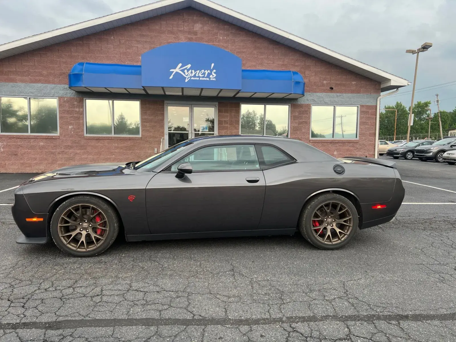 2016 Dodge Challenger SRT Hellcat photo 3