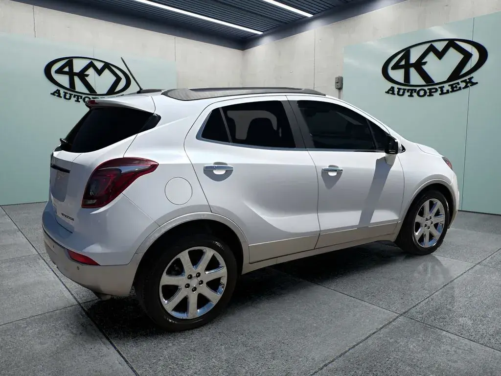 2017 Buick Encore Premium photo 3