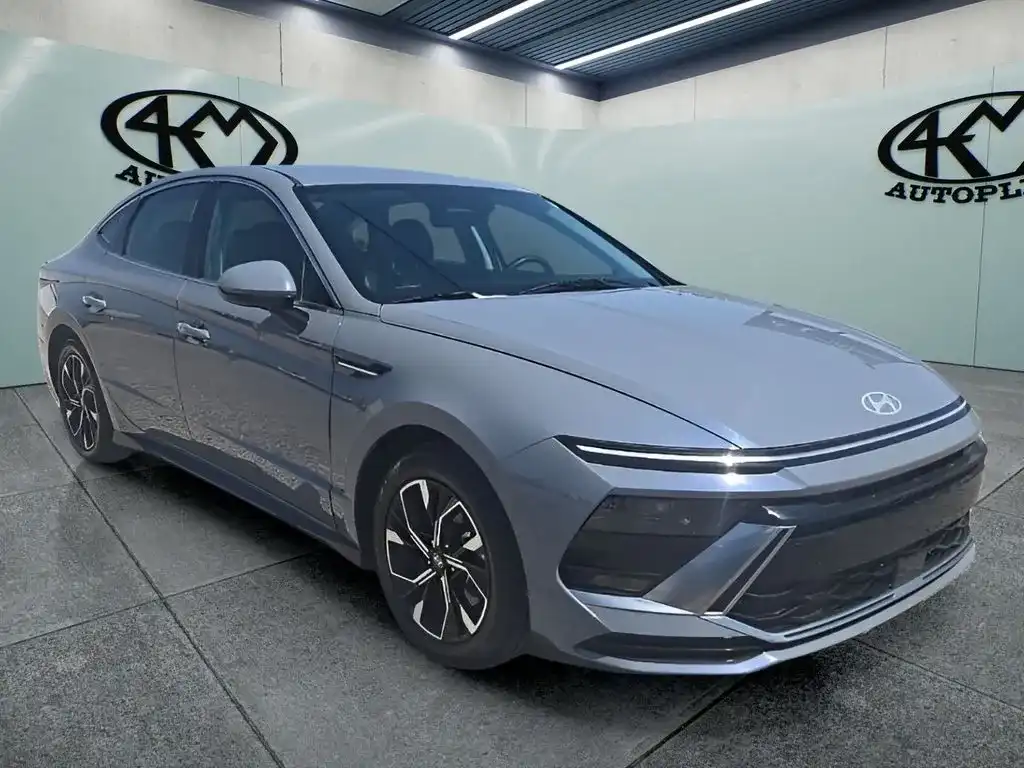 2024 Hyundai Sonata SEL's photo