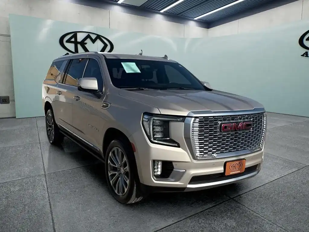 2021 GMC Yukon Denali AWD's photo