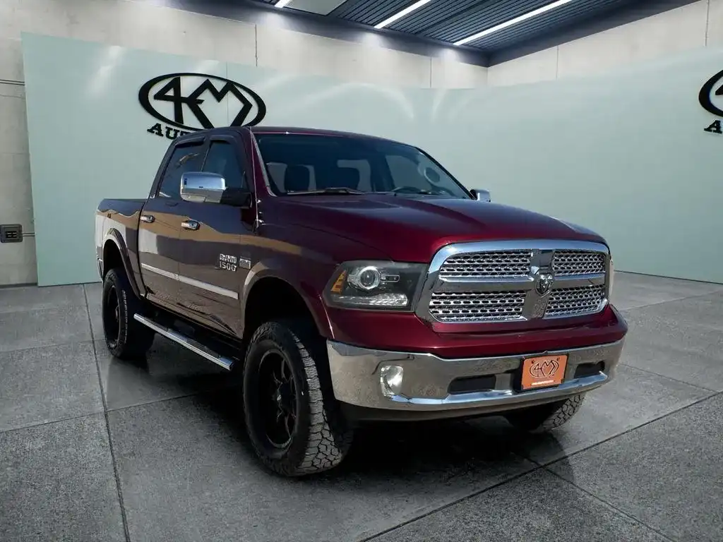 2016 RAM 1500 Laramie 4x4 Crew Cab 5'7's photo