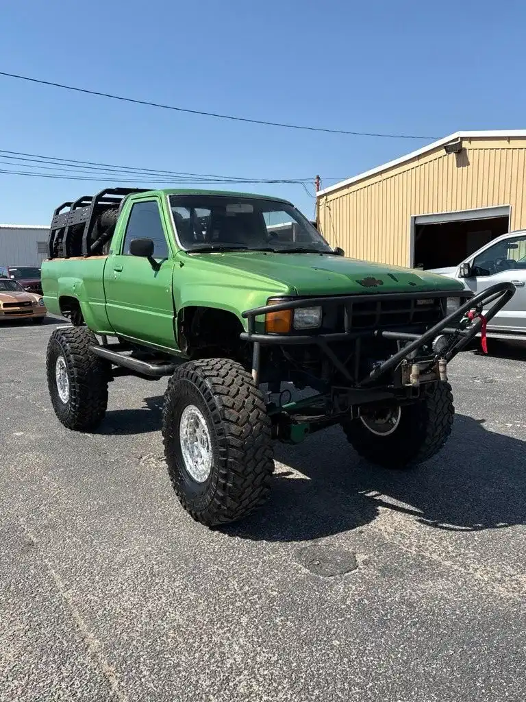 1986 Toyota Pickup Truck's photo