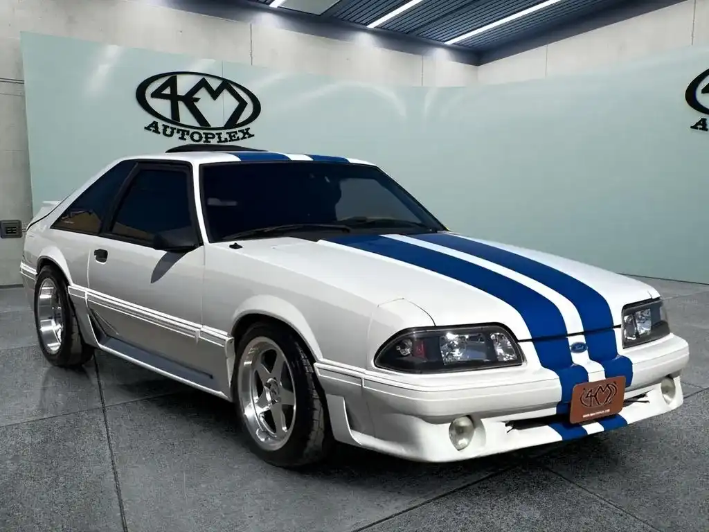 1990 Ford Mustang's photo