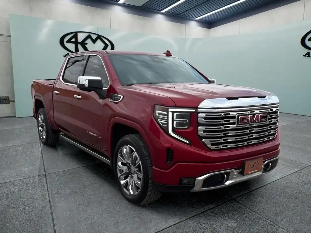 2023 GMC Sierra Denali 4WD Crew Cab Short Box's photo