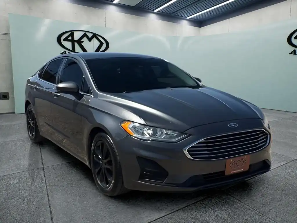 2019 Ford Fusion SE FWD's photo