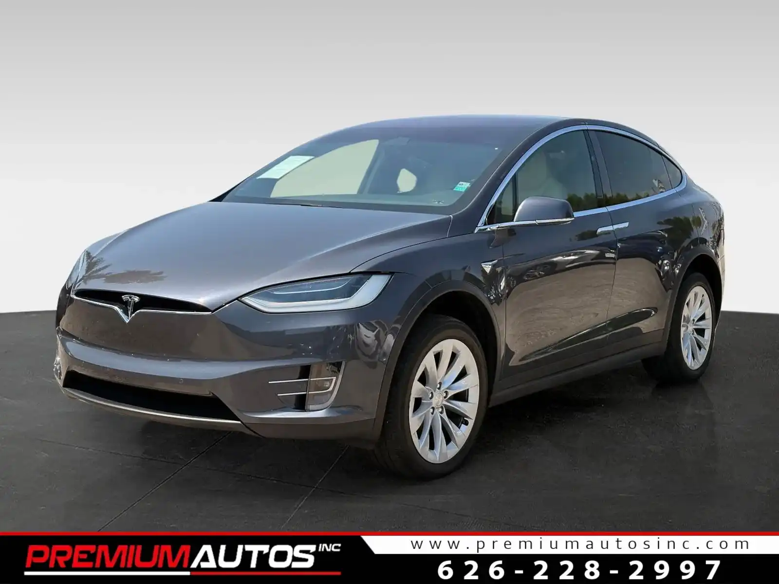 2019 Tesla Model X Long Range's photo