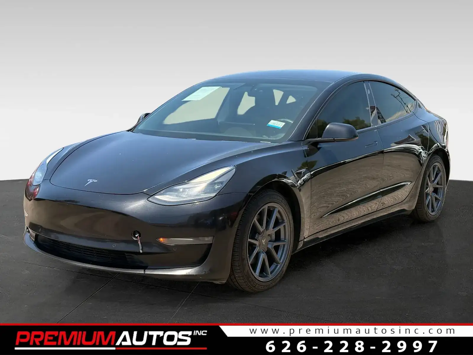 2021 Tesla Model 3 Long Range Dual Motor All-Wheel Drive's photo