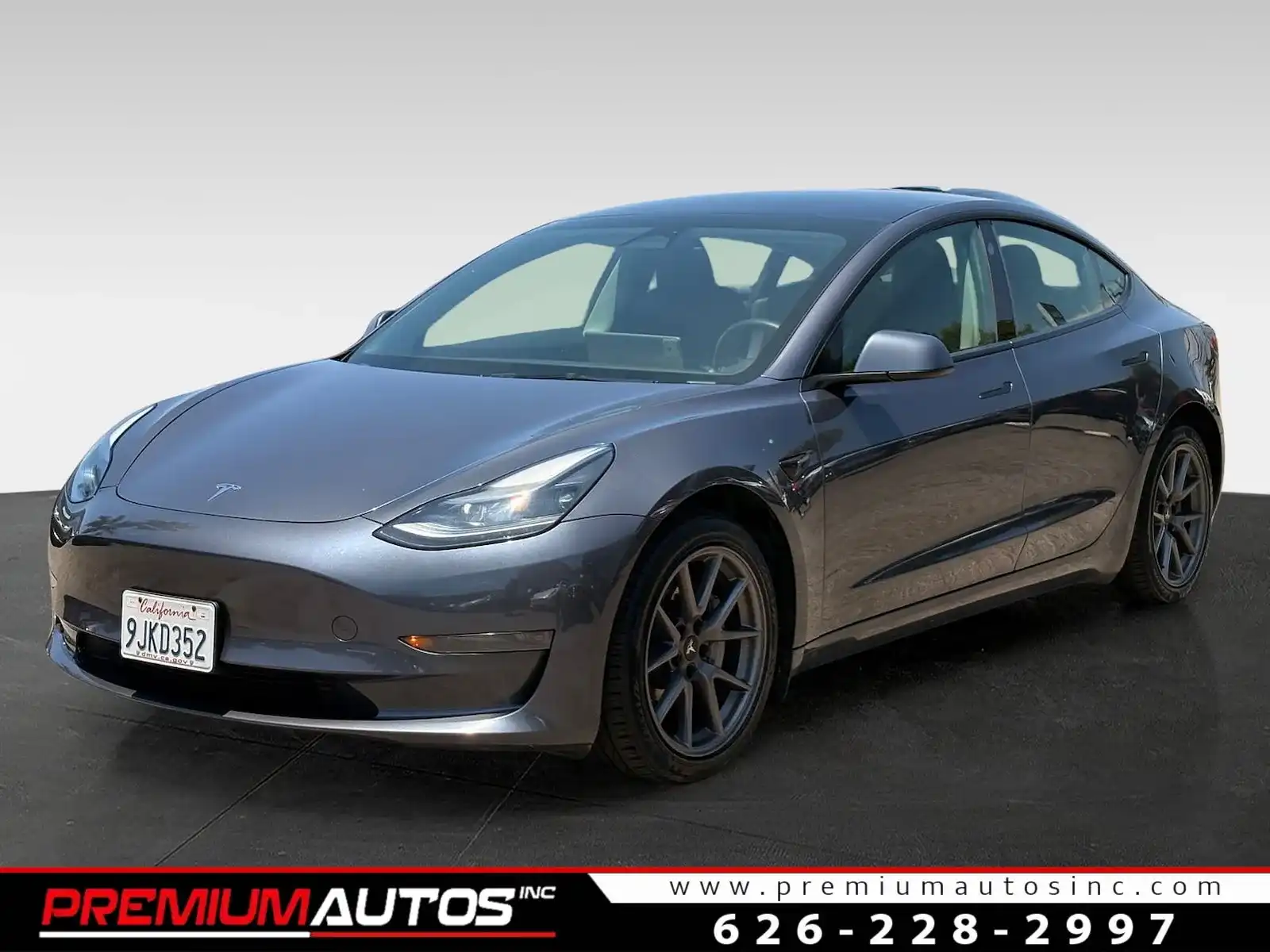 2023 Tesla Model 3 Base's photo