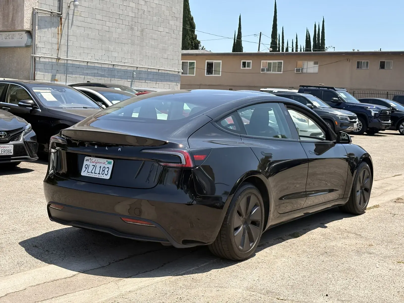 2024 Tesla Model 3 Long Range photo 4