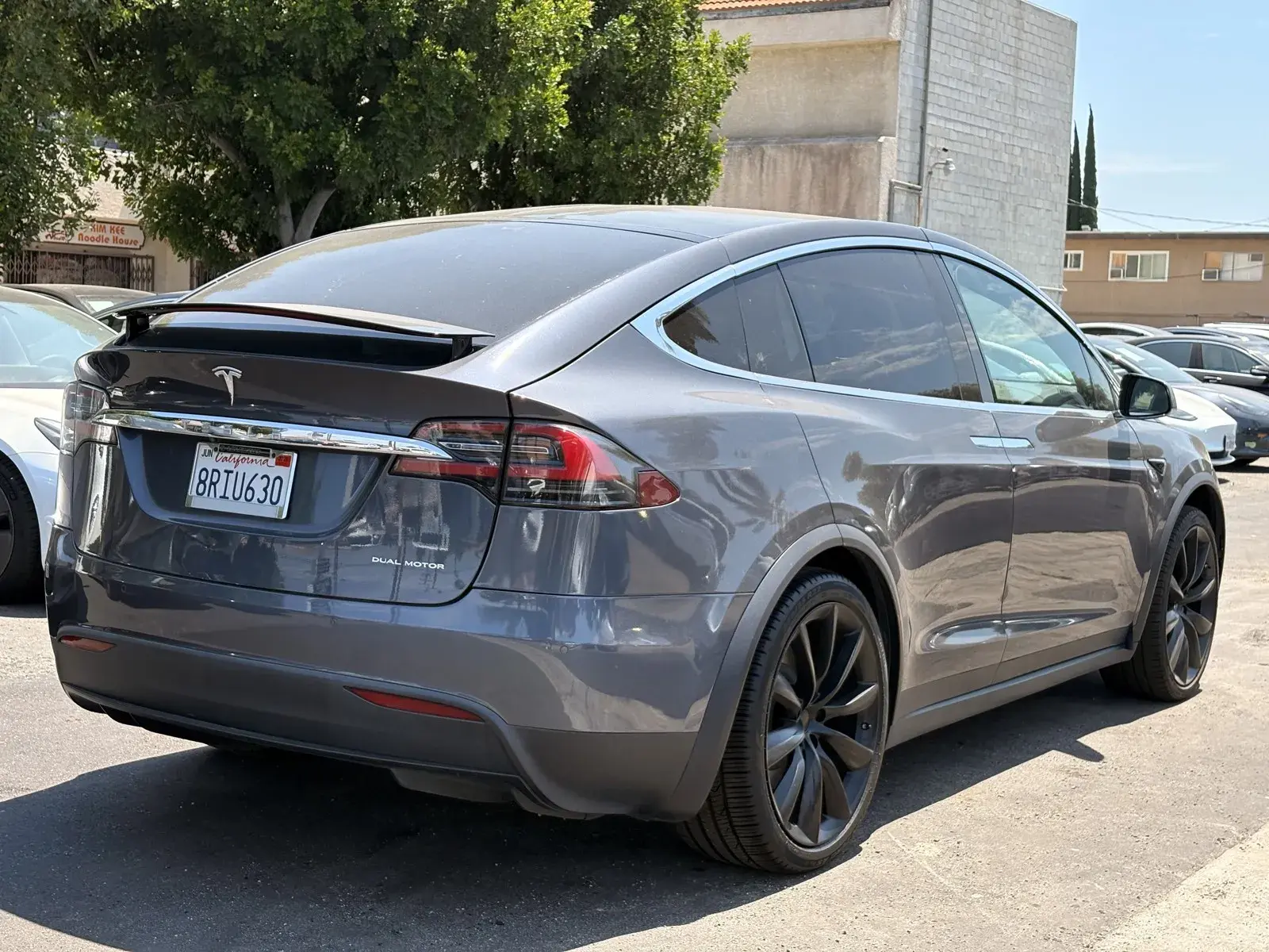 2020 Tesla Model X Long Range Plus photo 3