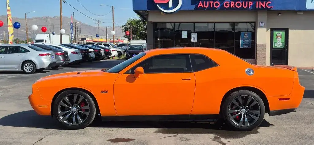 2014 Dodge Challenger SRT8 392 photo 3
