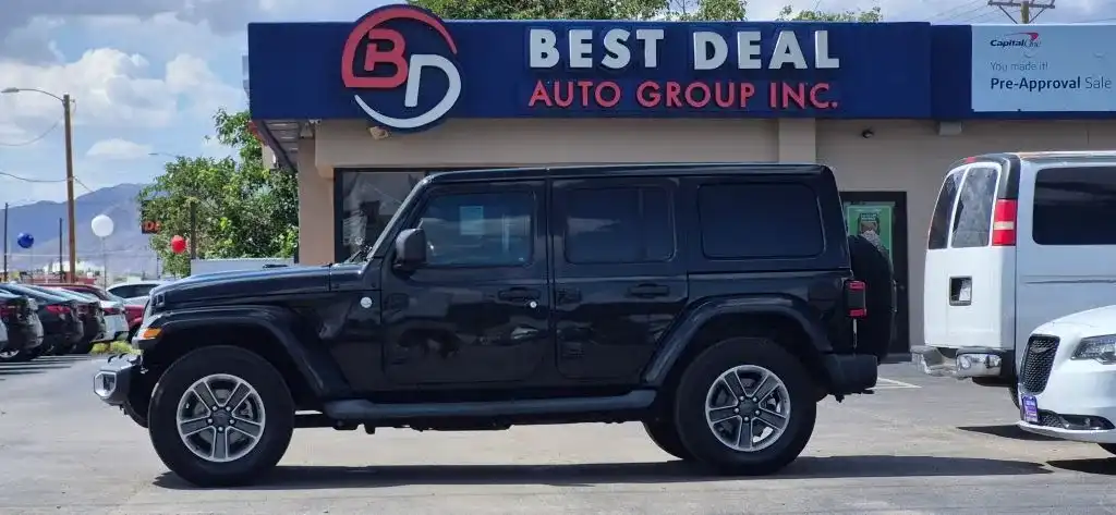 2019 Jeep Wrangler Sahara's photo
