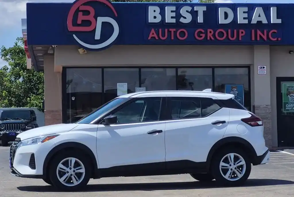 2024 Nissan Kicks 1.6 S's photo