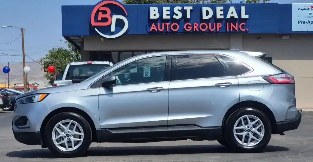 2023 Ford Edge SEL AWD's photo