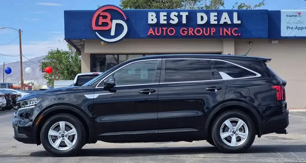 2022 Kia Sorento LX Auto's photo