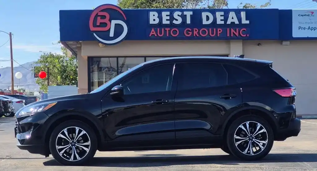 2022 Ford Escape SE AWD's photo