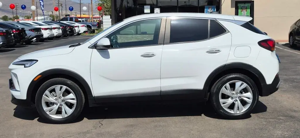 2024 Buick Encore GX Preferred photo 3