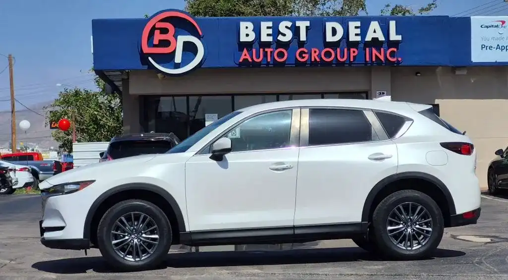 2019 Mazda CX-5 Touring Auto's photo